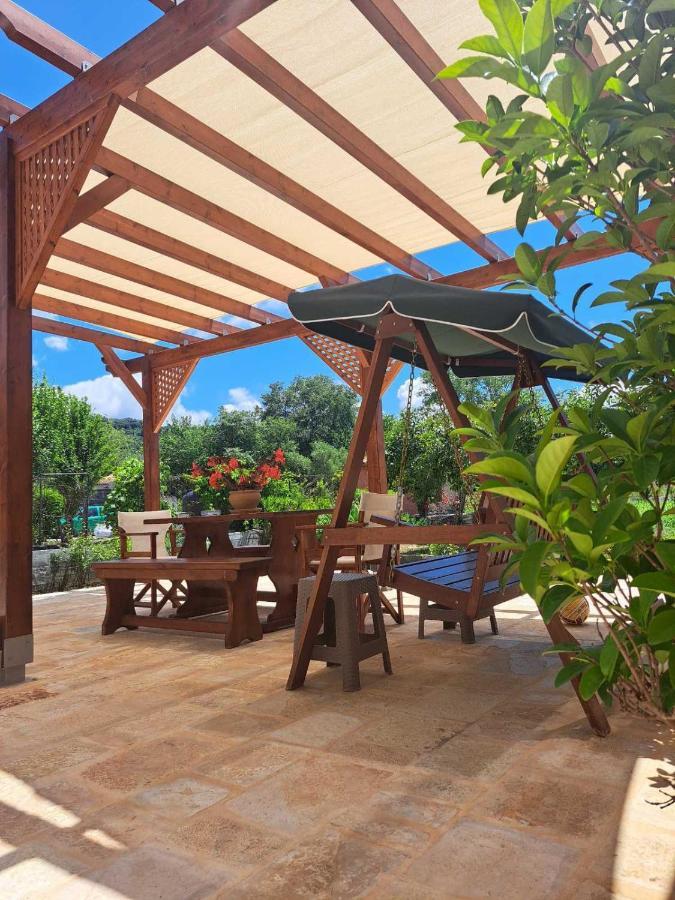 Potamos Apartments ซีดารี ภายนอก รูปภาพ