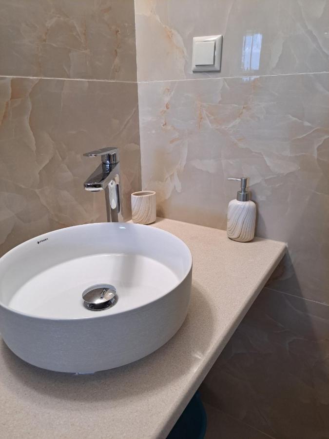 Potamos Apartments ซีดารี ภายนอก รูปภาพ