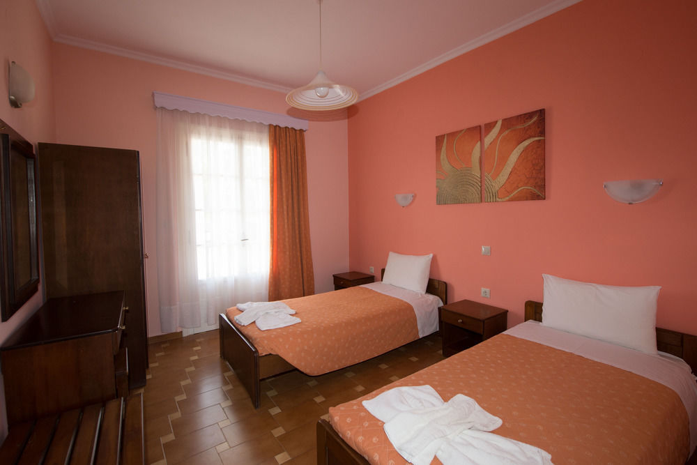 Potamos Apartments ซีดารี ภายนอก รูปภาพ